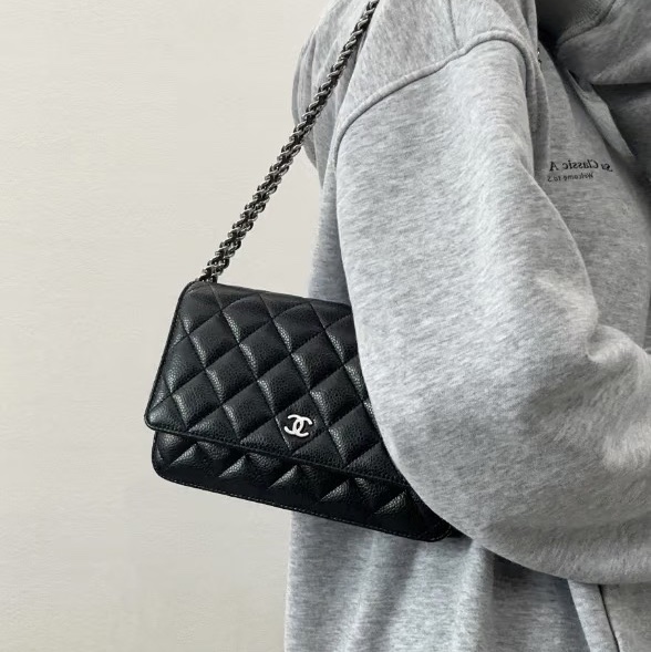 Chanel 黑銀woc 荔枝牛皮-9