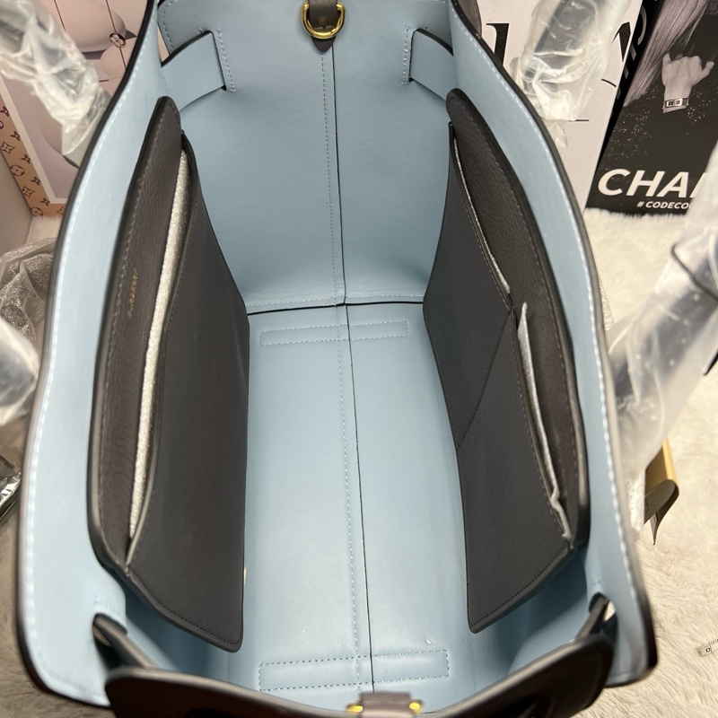 閒置未使用 巴寶莉/Burberry   大象灰 帶肩帶 底長：33 附件 肩帶-5