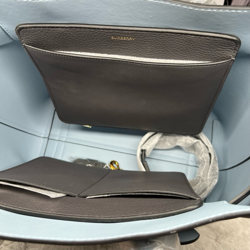 閒置未使用 巴寶莉/Burberry   大象灰 帶肩帶 底長：33 附件 肩帶-7