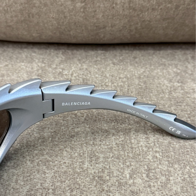 巴黎世家銀色墨鏡-2