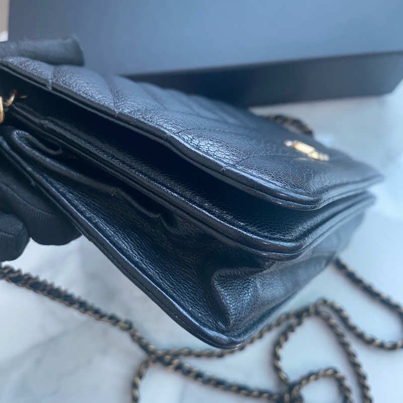 Chanel 黑金v紋山羊皮woc-4