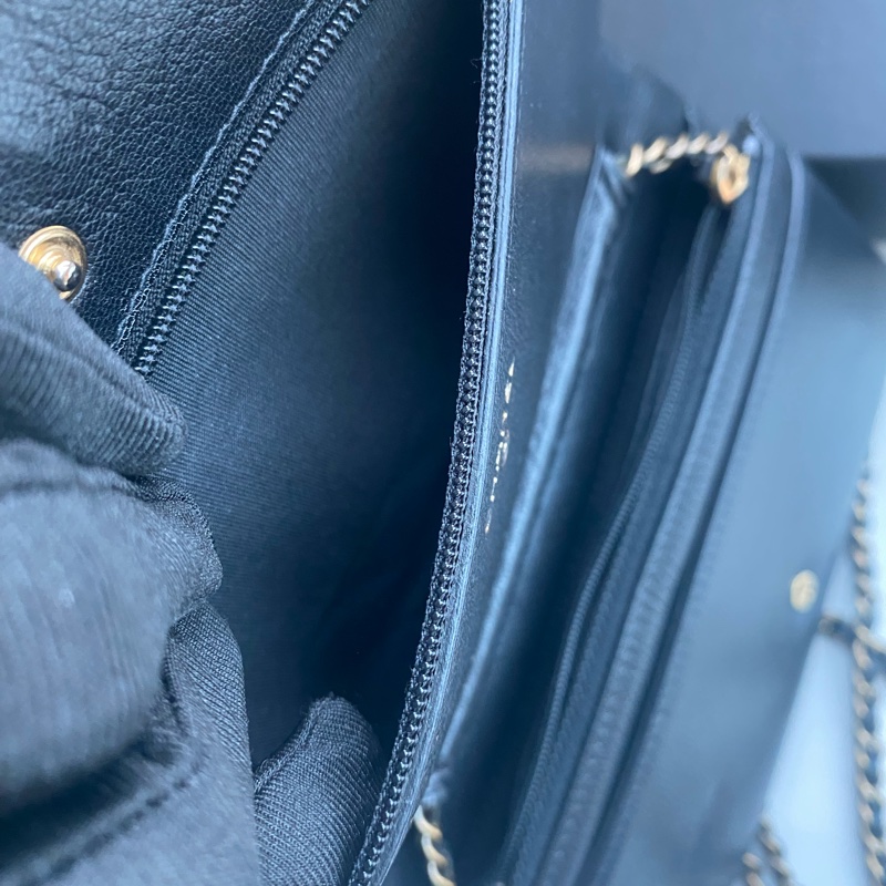 Chanel 黑金v紋山羊皮woc-7