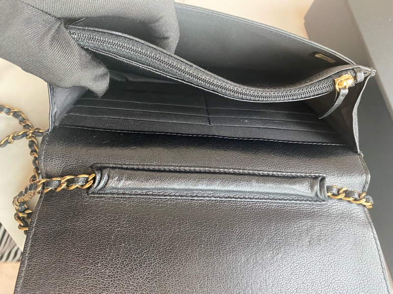 Chanel 黑金v紋山羊皮woc-10