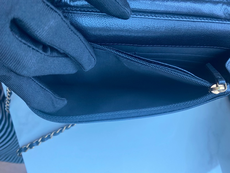 Chanel 黑金v紋山羊皮woc-11