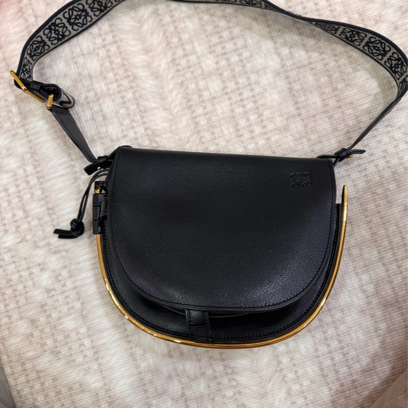 Loewe gate bag 黑色-1