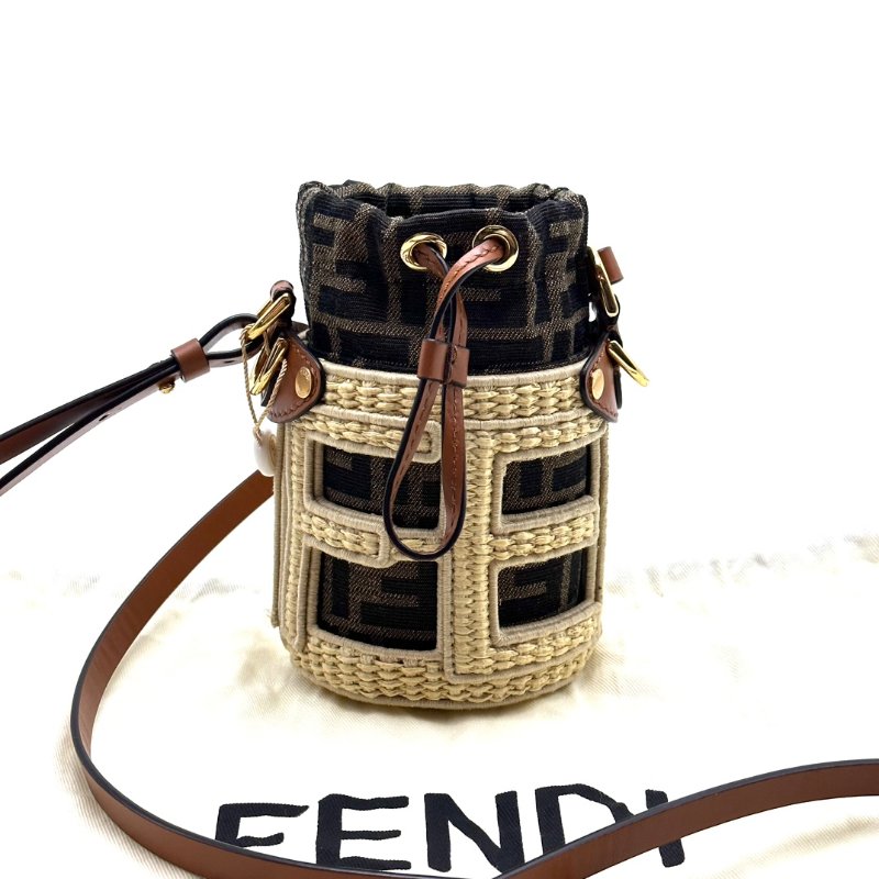 FENDI 迷你Step out拉菲草編織 水桶肩背斜背包9*14*7.5 98新配件塵袋-1
