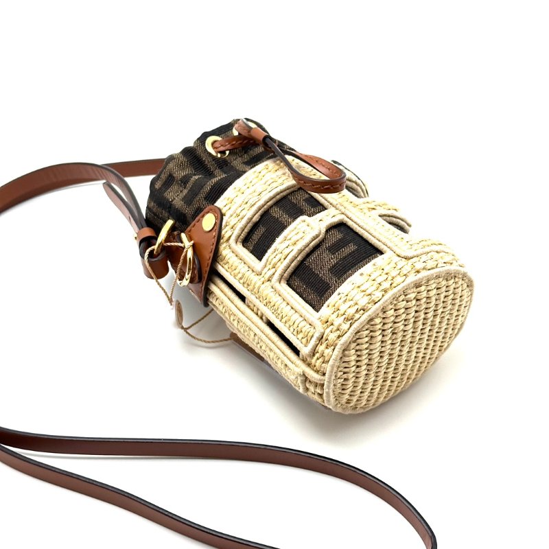 FENDI 迷你Step out拉菲草編織 水桶肩背斜背包9*14*7.5 98新配件塵袋-3