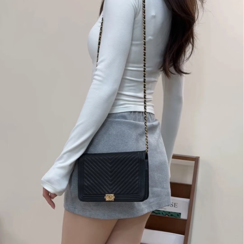 Chanel 黑金v紋leboy 荔枝牛皮woc-11
