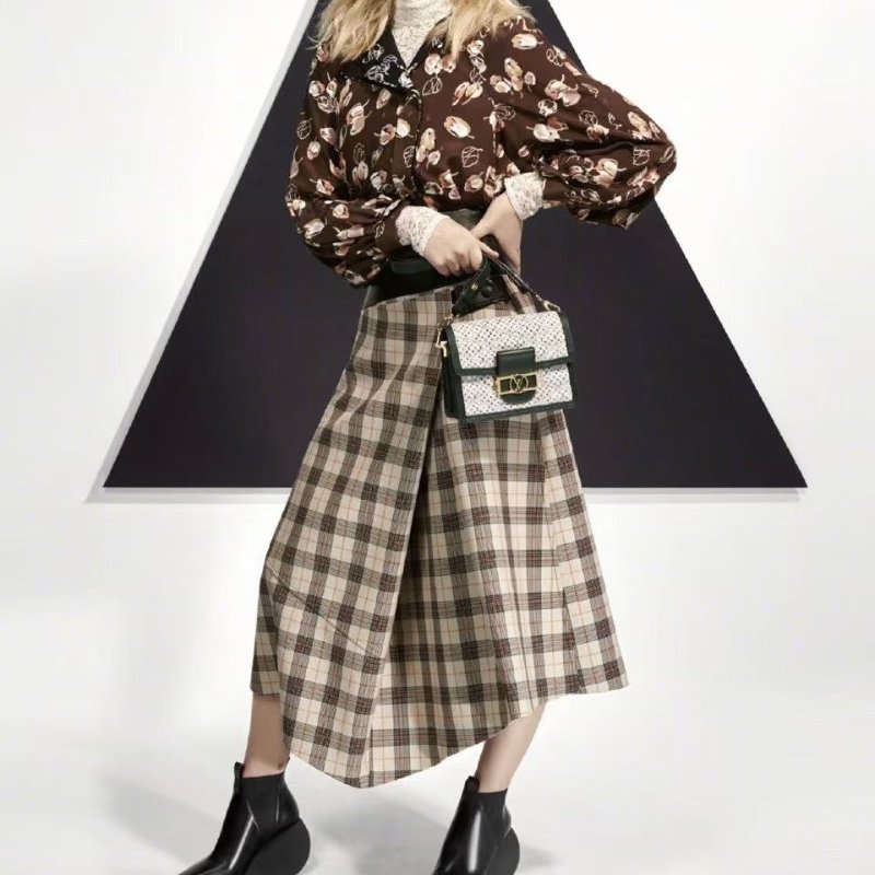 LV 限量Dauphine 小號 綠色金扣 牛仔拼皮 20*15*9 98新配件肩帶 塵袋-1