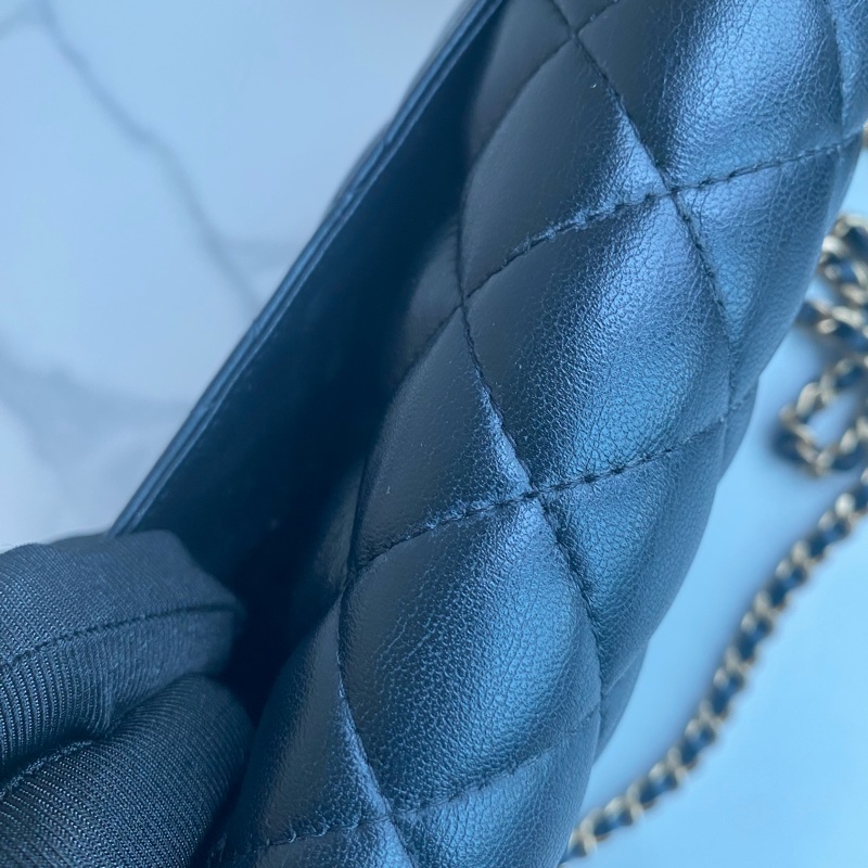 Chanel 黑金24a珐琅調節扣woc-4
