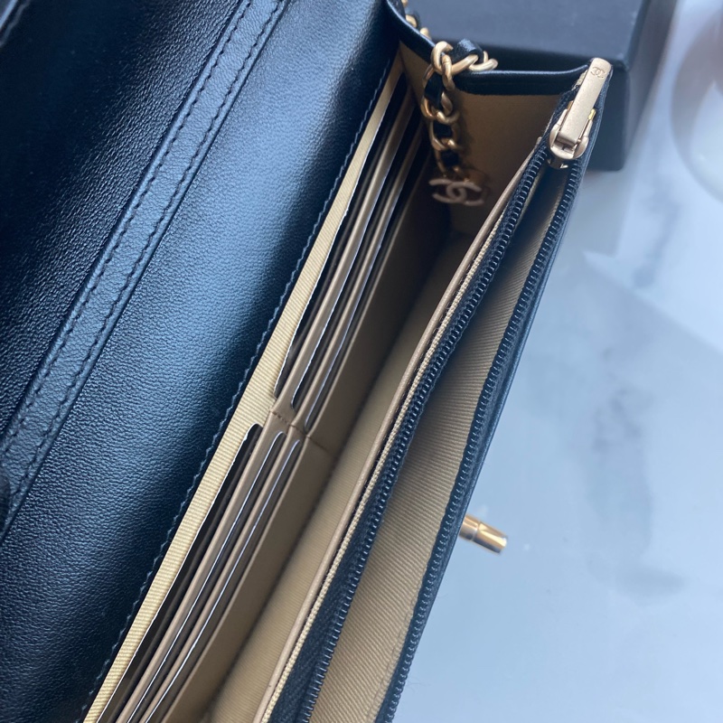 Chanel 黑金24a珐琅調節扣woc-8