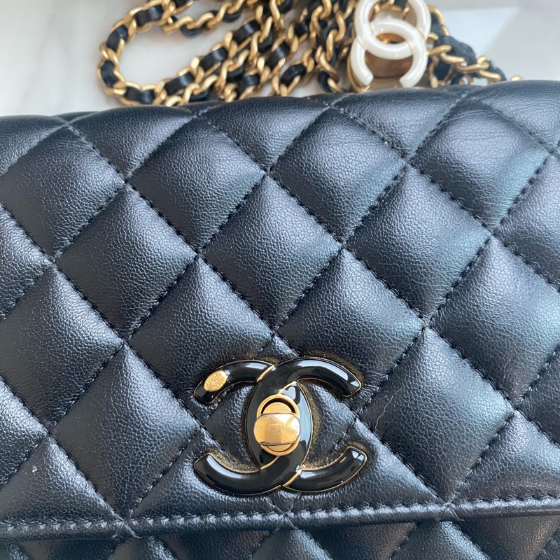 Chanel 黑金24a珐琅調節扣woc-16
