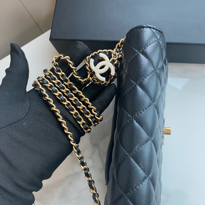 Chanel 黑金24a珐琅調節扣woc-17