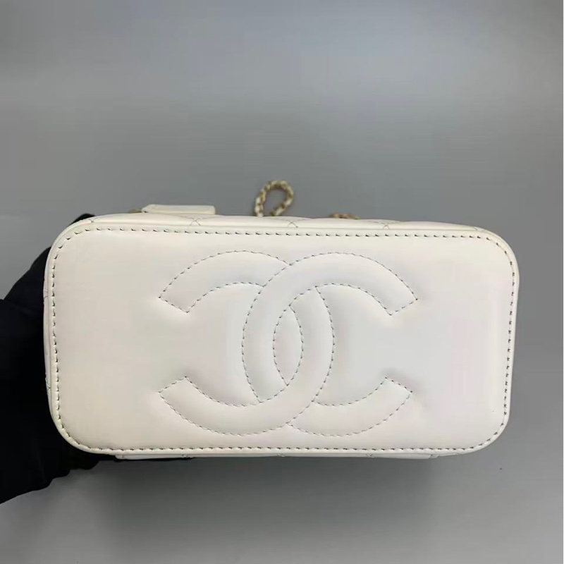 98新 24C Chanel 香奈兒白色雙金珠可調節菱格紋設計皮穿鏈 小牛皮 化妝包-2