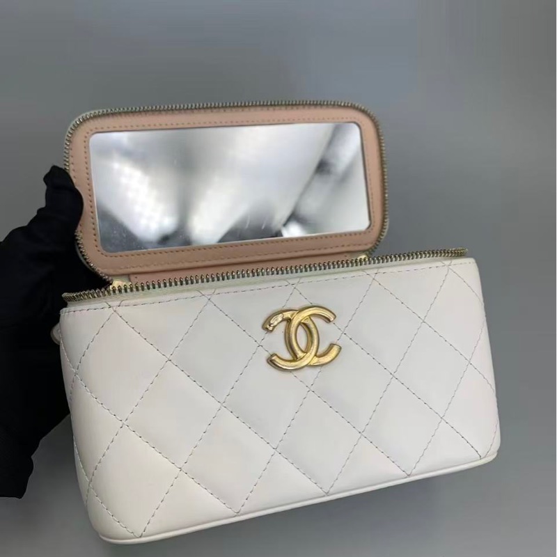 98新 24C Chanel 香奈兒白色雙金珠可調節菱格紋設計皮穿鏈 小牛皮 化妝包-3
