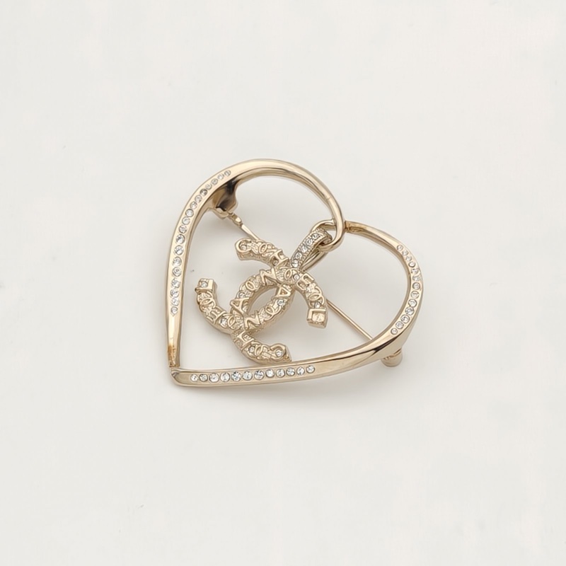CHANEL 合金21V愛心鏤空鑲鑽胸針-2