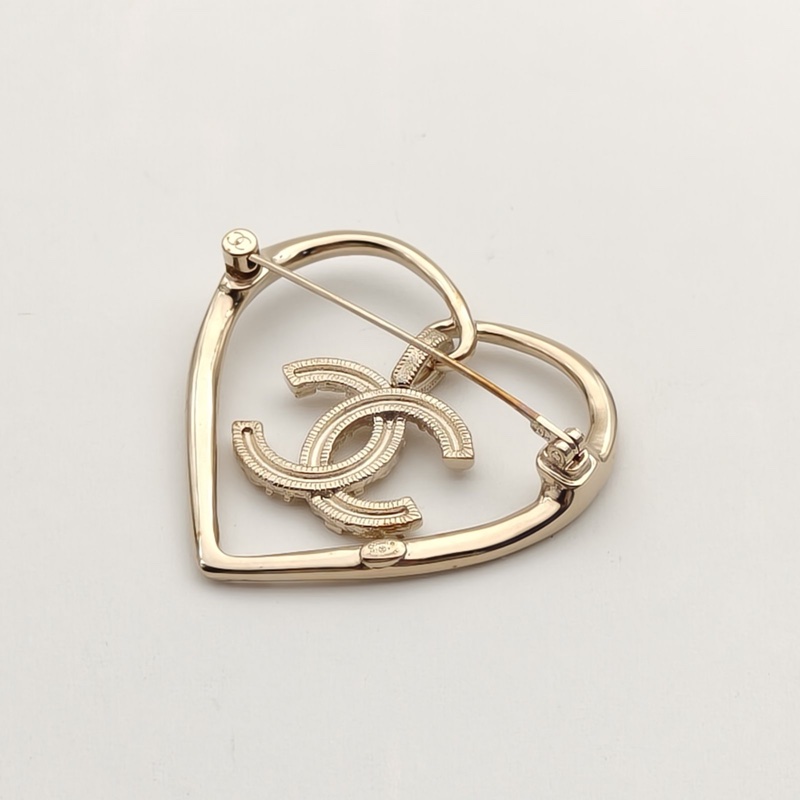 CHANEL 合金21V愛心鏤空鑲鑽胸針-3