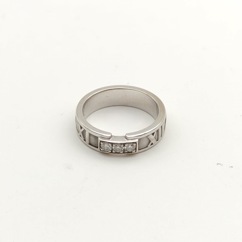 TIFFANY&CO 18K白金鑽石白金羅馬字母三鑽戒指53-2