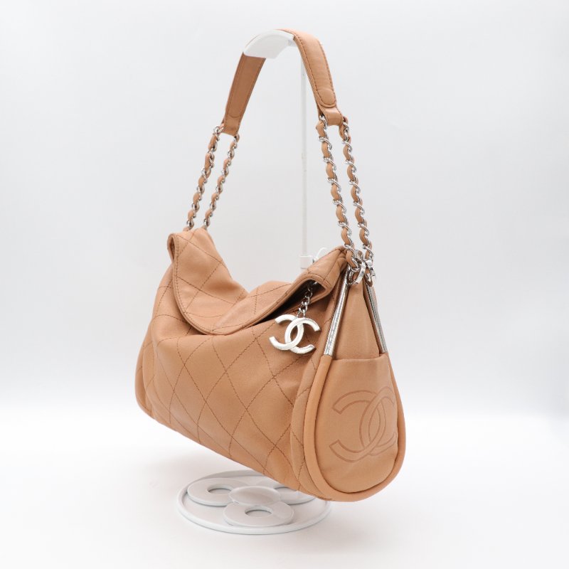 Chanel香奈兒 菱格紋 肩背包 銀色 Ultimate Soft Hobo 羊皮-2
