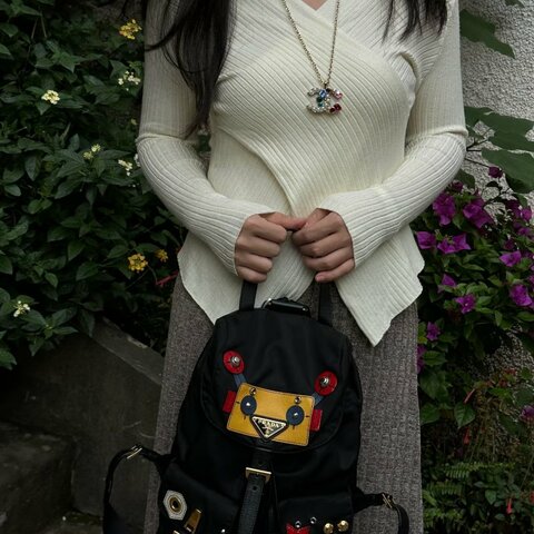 PRADA 限量款機器人後背包24*28*12 98新配件塵袋