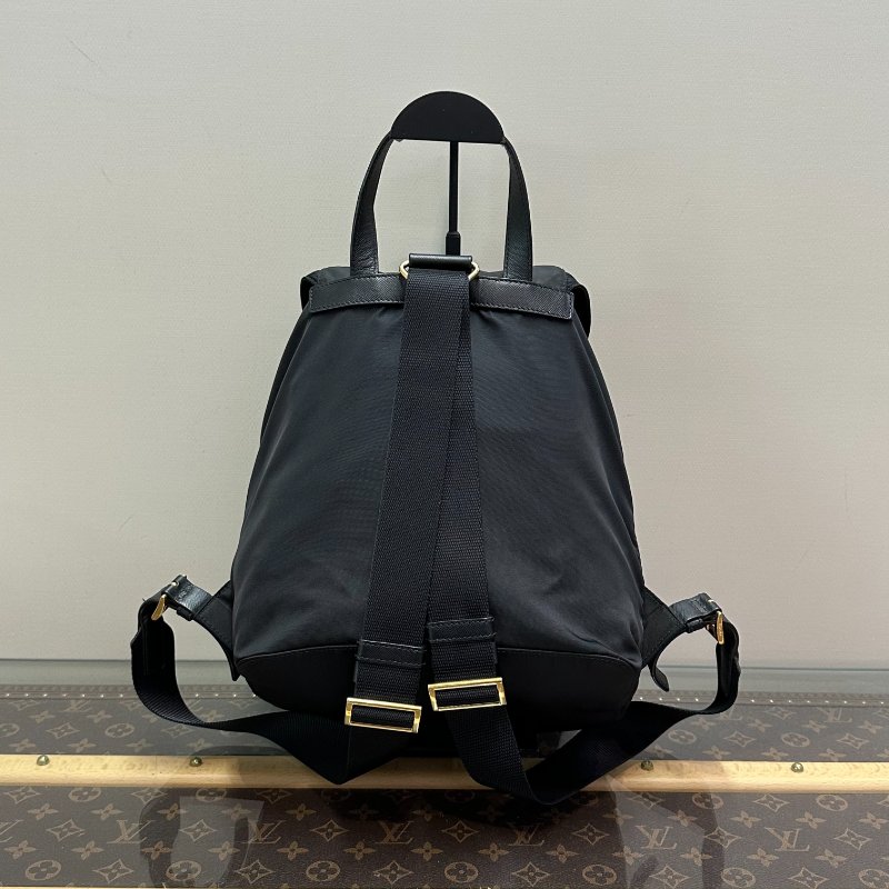 PRADA 限量款機器人後背包24*28*12 98新配件塵袋-4