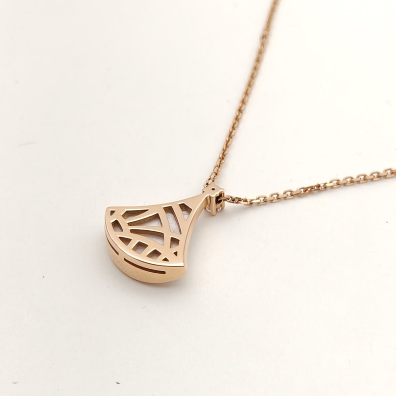 BVLGARI DIVASDREAM白母貝小扇子項鏈18K玫瑰金/鑽石/白貝母-2