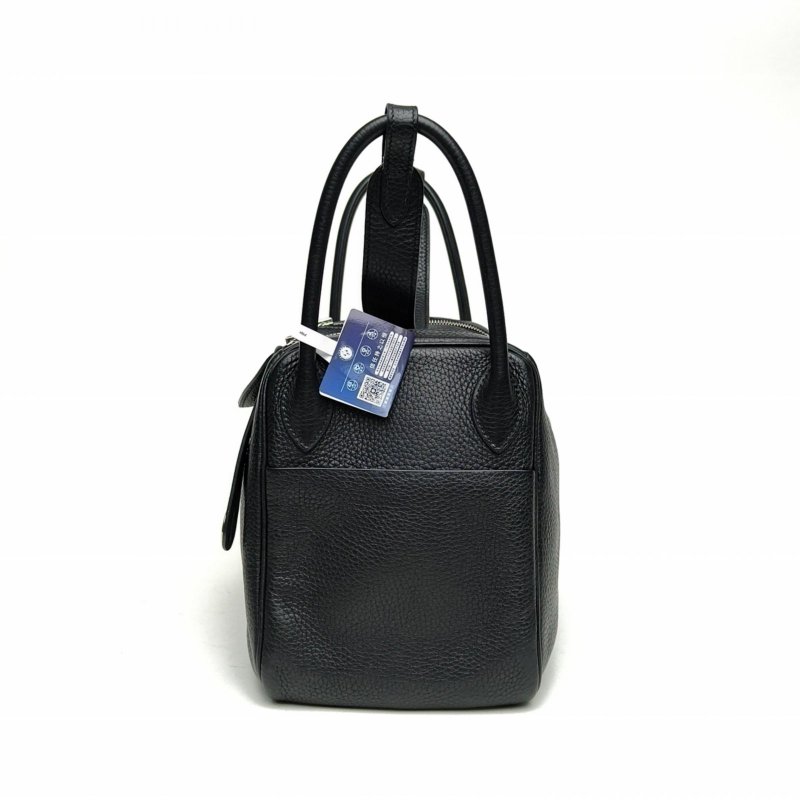 HERMES Lindy30黑色TC皮A刻銀扣肩背包-1