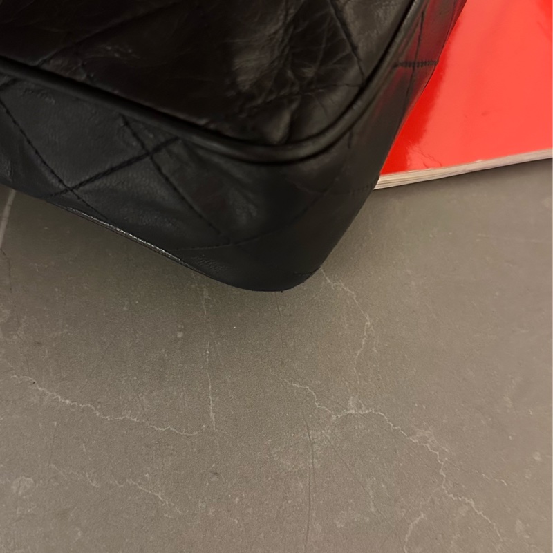 💗MYMluxurybag💗 Chanel 22.5cm 全皮相機袋 肩背袋 斜背袋-26