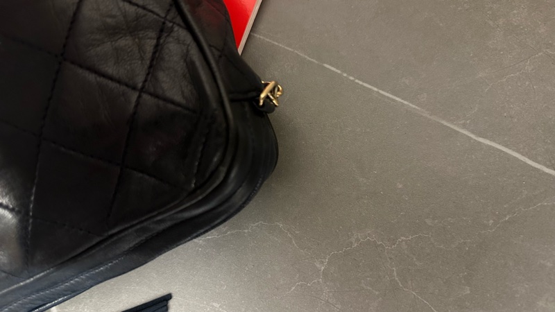 💗MYMluxurybag💗 Chanel 22.5cm 全皮相機袋 肩背袋 斜背袋-28