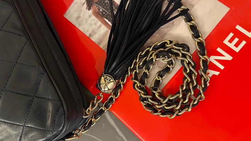 💗MYMluxurybag💗 Chanel 22.5cm 全皮相機袋 肩背袋 斜背袋-33