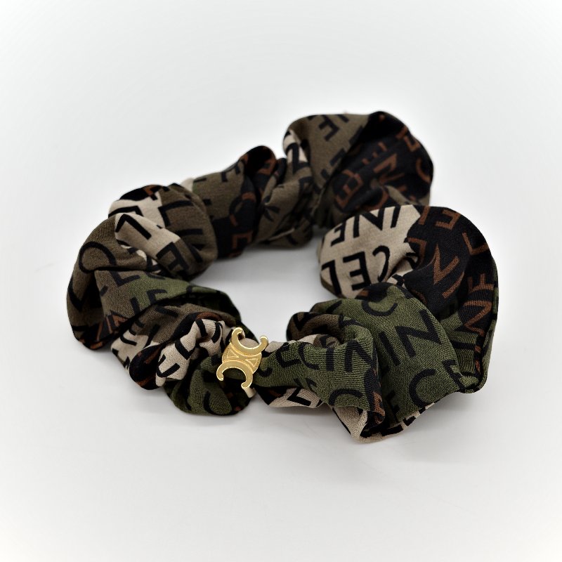 CELINEN 思琳 髮圈 桑蠶絲 滿版LOGO 金扣-1