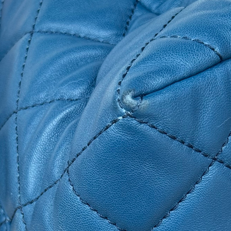 Chanel 23開 菱格羊皮肩背托特-15