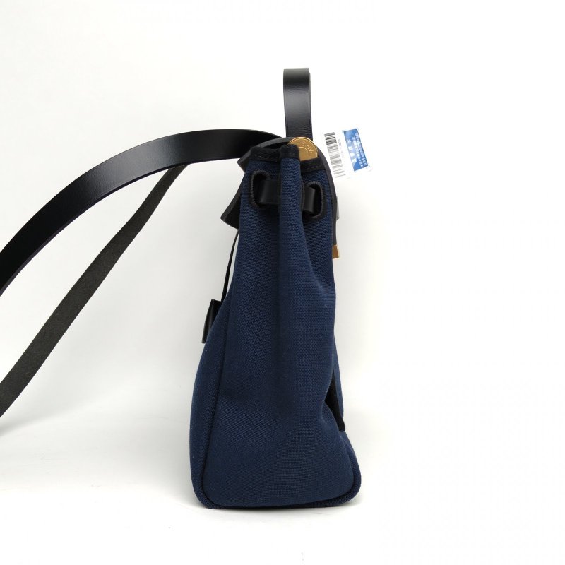 HERMES Herbag31黑色拼海軍藍帆布/牛皮Y刻金扣肩背包-1
