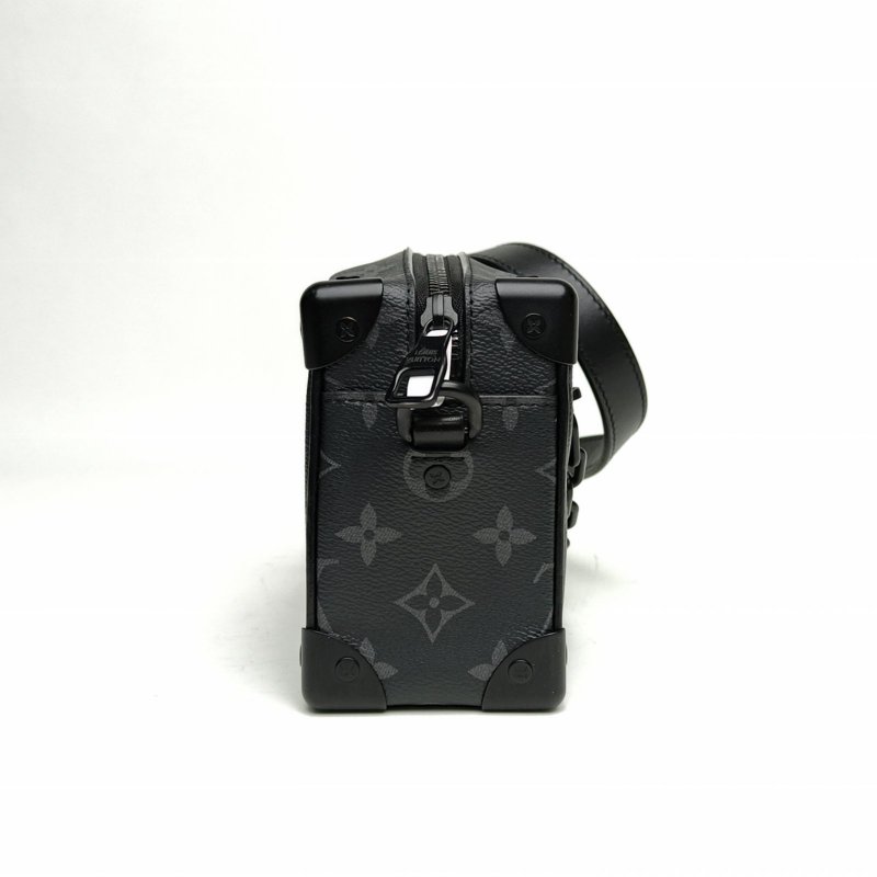 LOUIS VUITTON SoftTrunk軟盒子包迷你18.5黑色PVC晶片老花肩背包-3
