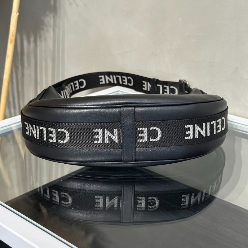 CELINE 字母背帶牛皮AVA腋下包 - 黑-5