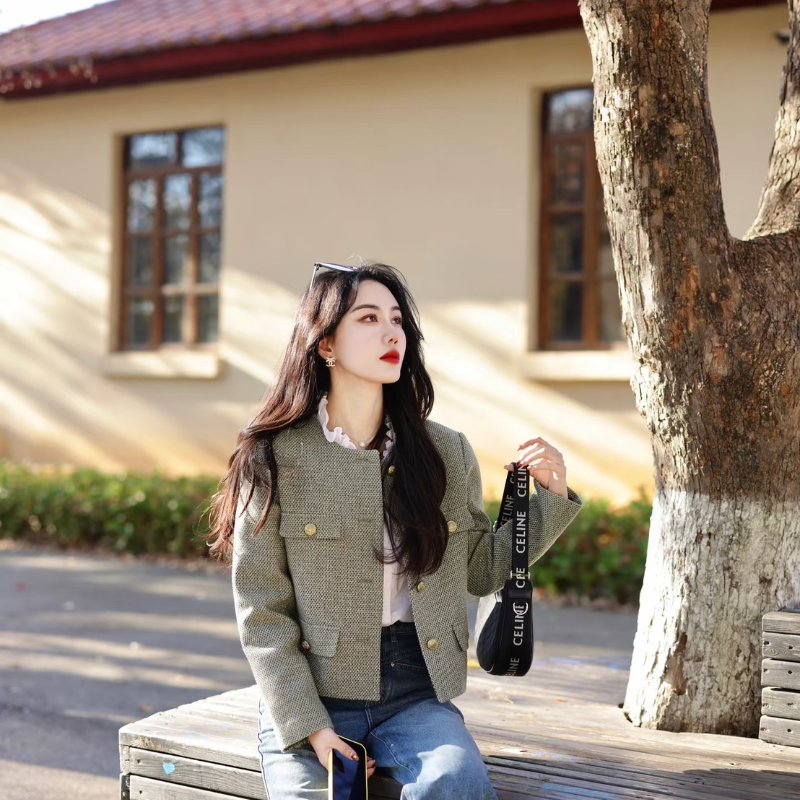 CELINE 字母背帶牛皮AVA腋下包 - 黑-9