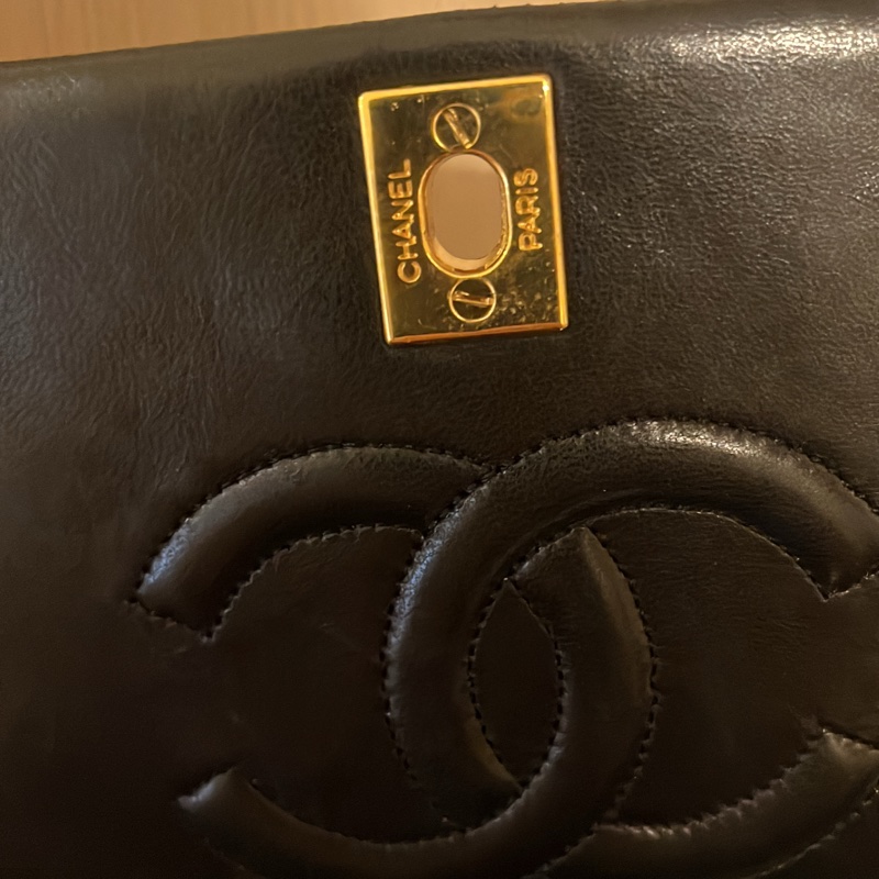 Chanel vintage 古董老香包 黑金釦-1