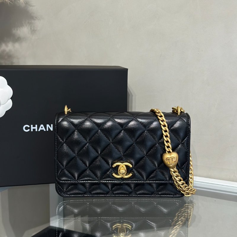 CHANEL 25C愛心調節釦羊皮WOC - 黑金-0
