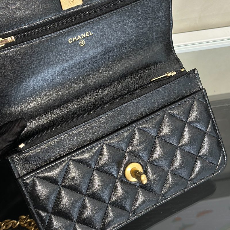 CHANEL 25C愛心調節釦羊皮WOC - 黑金-8