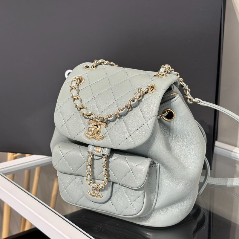 CHANEL Duma小牛皮後背包 - 小號淡綠金-3