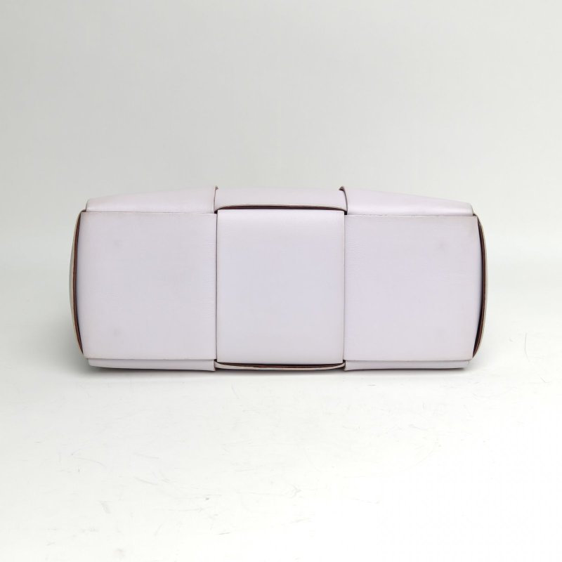 BOTTEGA VENETA ArcoTote小號30香芋色羊皮肩背包-4