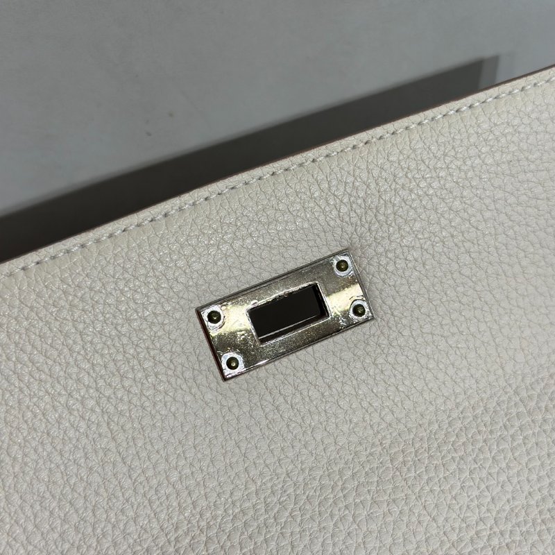HERMES Kelly 28 - 奶昔白銀 Z-8