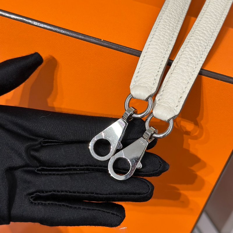 HERMES Kelly 28 - 奶昔白銀 Z-11