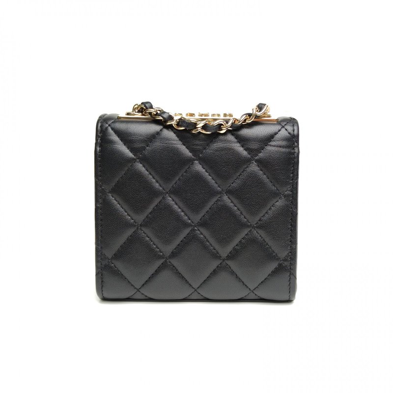 CHANEL TrendyCC口蓋包方版黑色羊皮鐳射標金扣肩背包-2