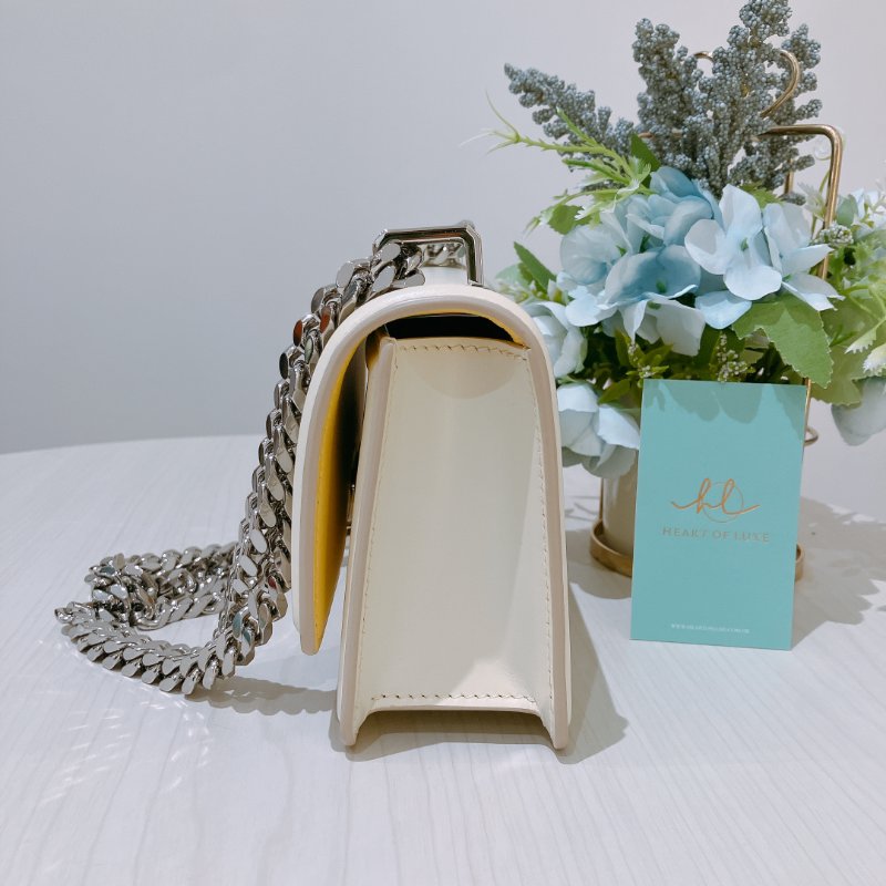 TK2031	博柏利 單肩或斜孭包 Burberry Elongated Mini Shoulder Bag Calf Beige x PHW-4