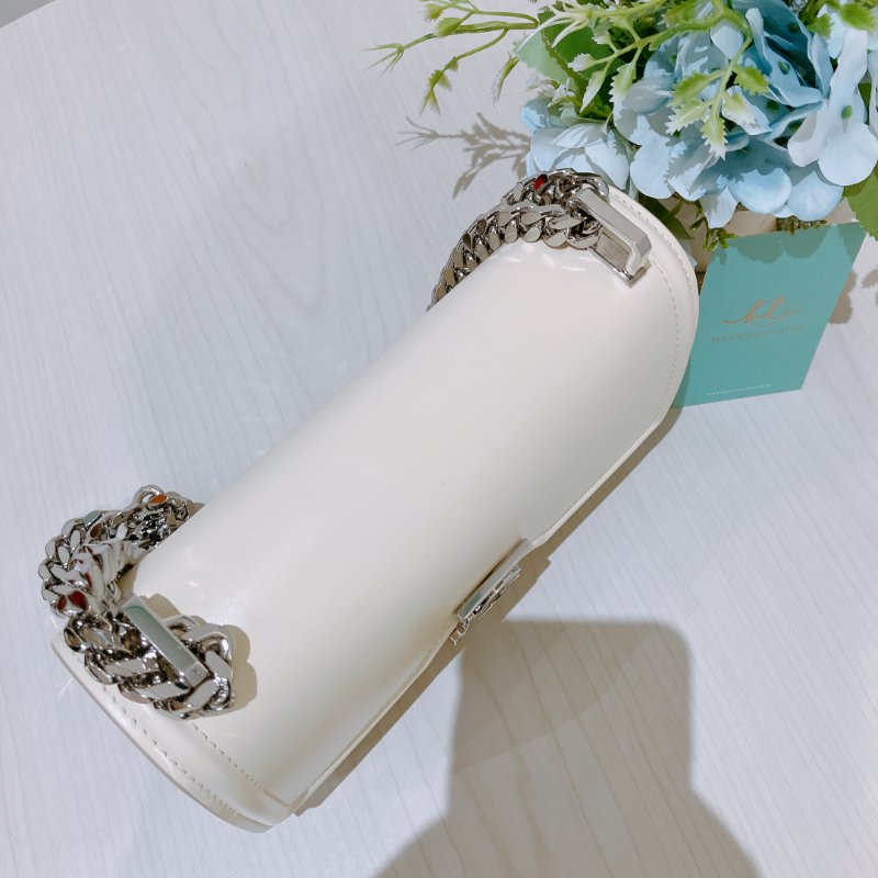 TK2031	博柏利 單肩或斜孭包 Burberry Elongated Mini Shoulder Bag Calf Beige x PHW-11