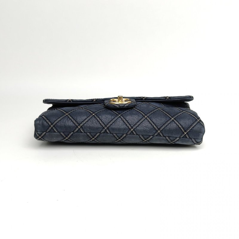 CHANEL 藍色科技布19開金扣翻蓋菱格紋單肩包肩背包-4