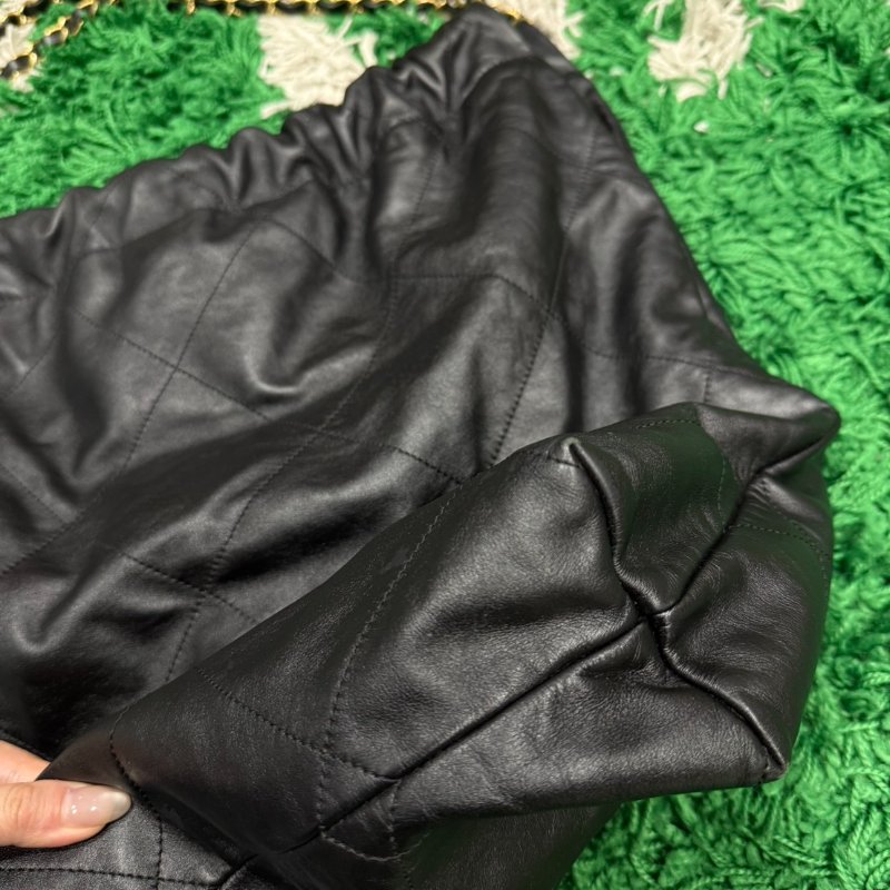 chanel 22 bag 黑金-9