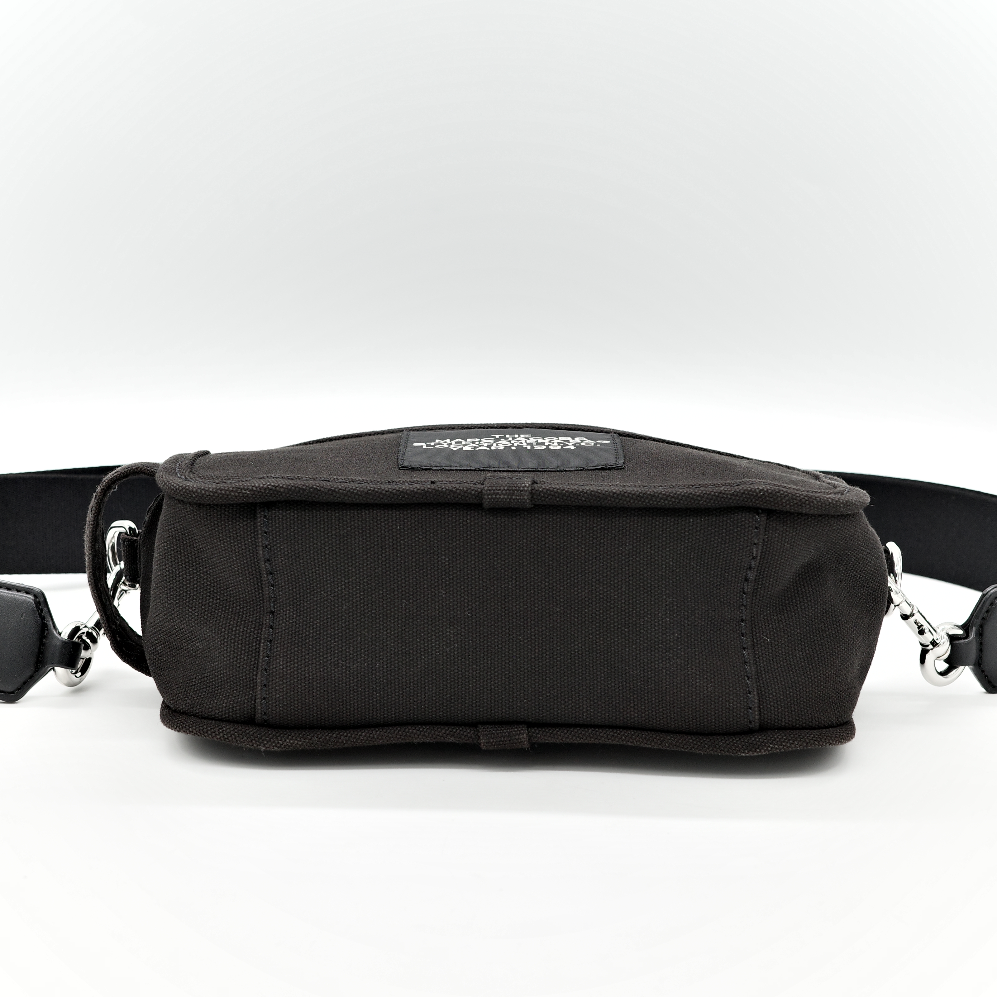 Marc Jacobs MJ 帆布 黑色 相機包 斜背包-4