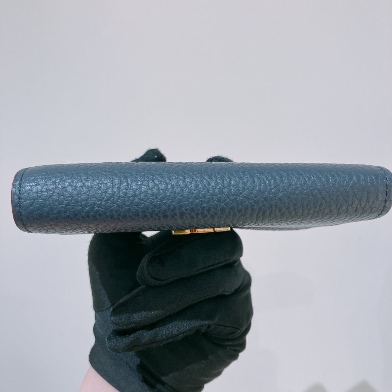 TK2032	路易威登 錢包 Louis Vuitton Taurillon Capucines Compact Wallet Navy-5